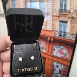 14KT Gold Stud Earrings